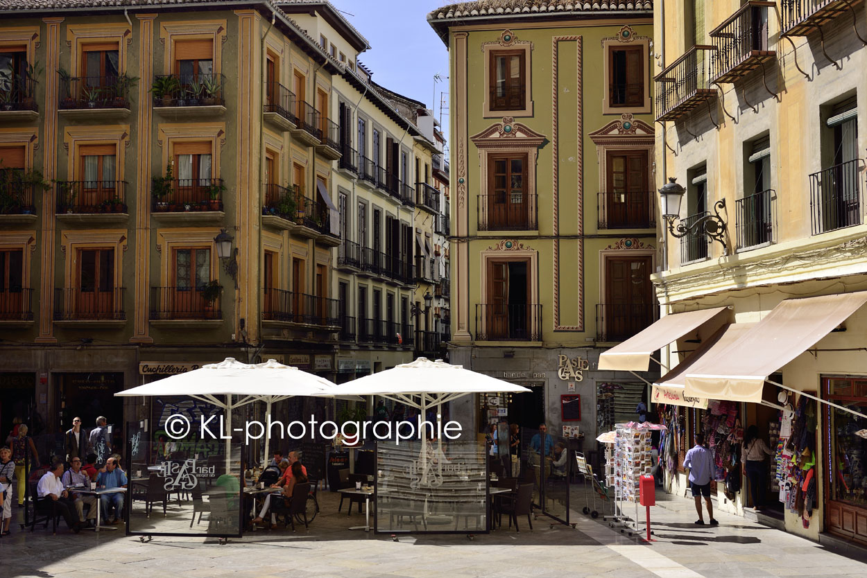plaza de las pasiegas, granada