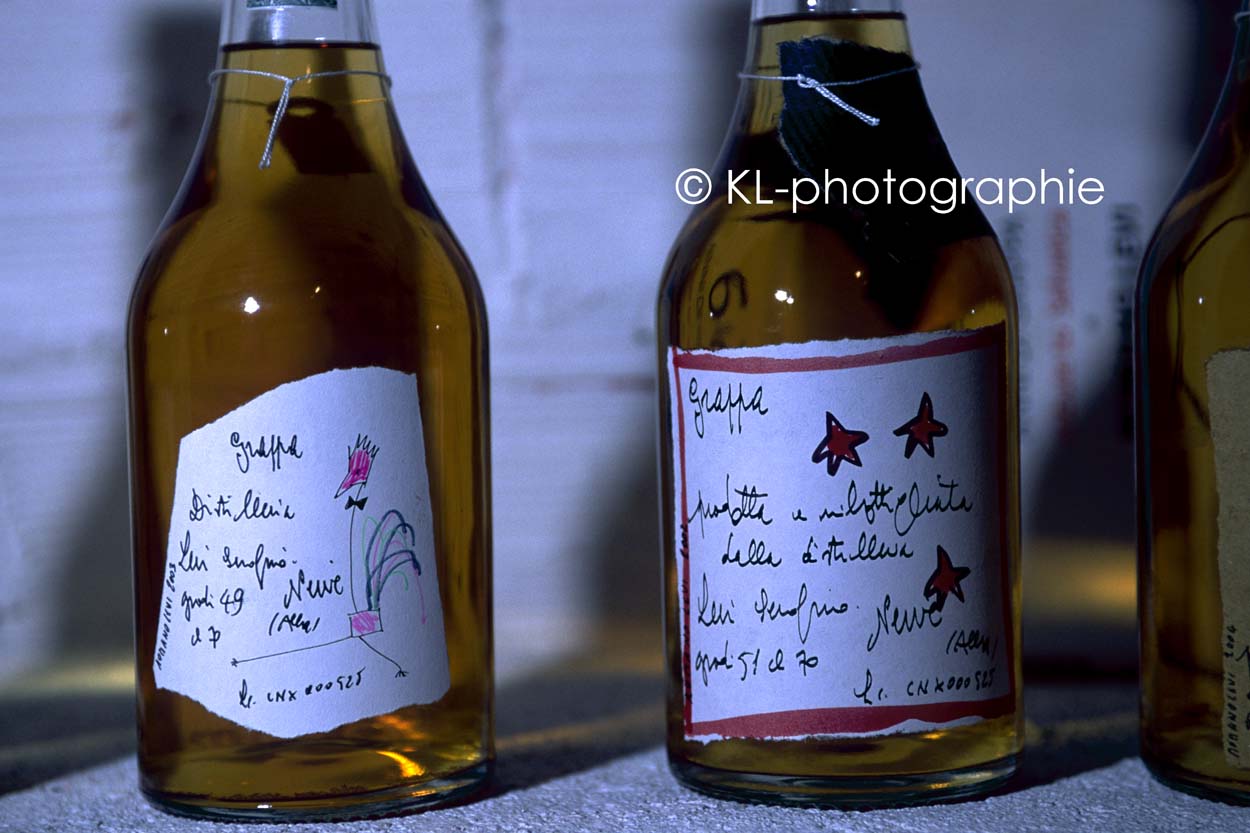 grappa, distillerie romano levi, neive